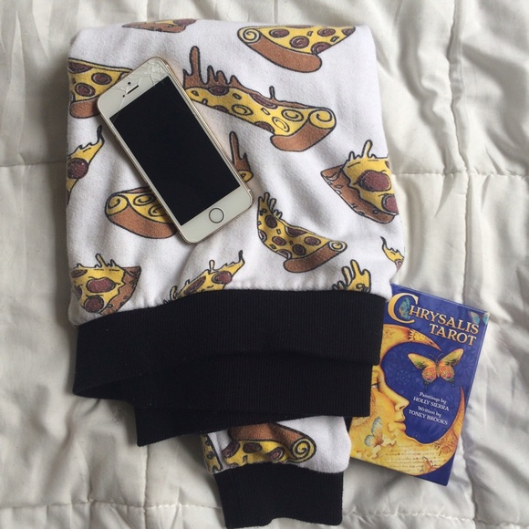 Pizza Sweater