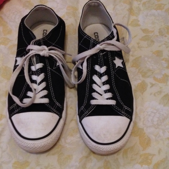 Converse size 10