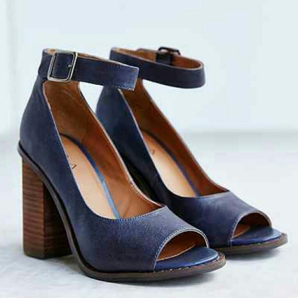 Kelsi Dagger Shoes - KDB Blue Stacked Heels