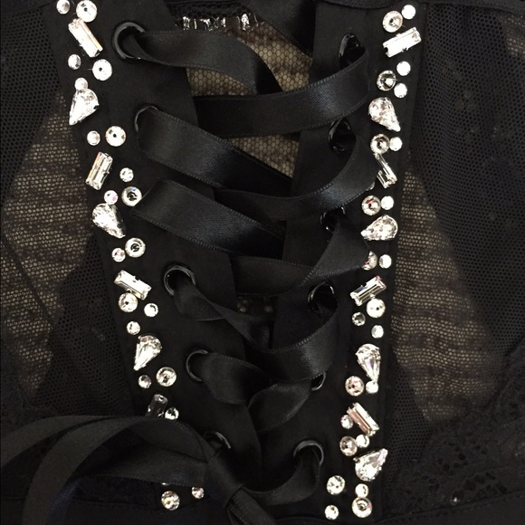 🚫🚫SOLD🚫🚫Victoria's Secret Designer Panty - Picture 3 of 4