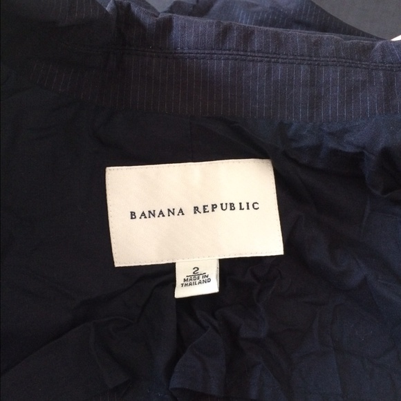 Banana Republic Pin Stripped Blazer Size 2 - Picture 3 of 3