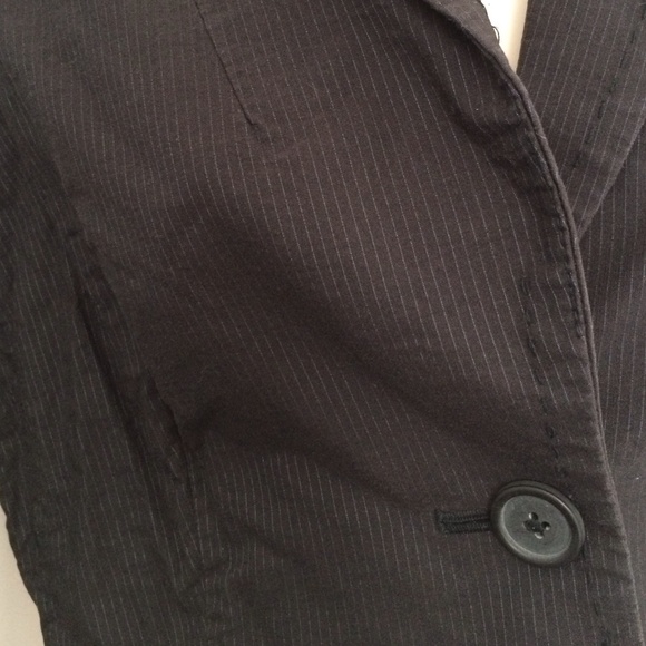 Banana Republic Pin Stripped Blazer Size 2 - Picture 2 of 3