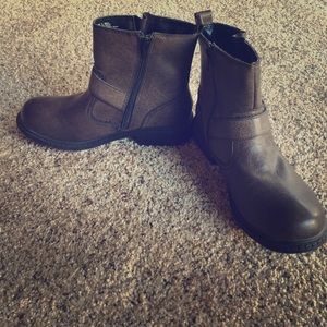 Brown Sonoma ankle boots size 7