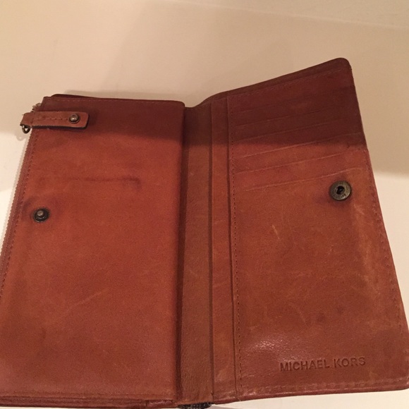 Michael Kors wallet - Picture 3 of 4