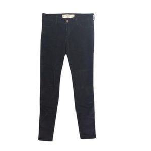 Abercrombie & Fitch Skinny Jeans
Size: 24 (0)