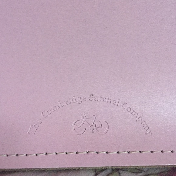 Large Cambridge Satchel - Picture 2 of 4