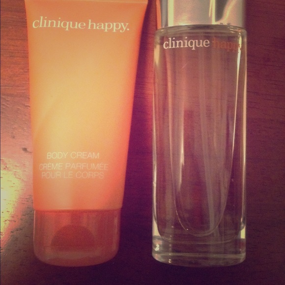Clinique Happy set (with an extra perfume)
