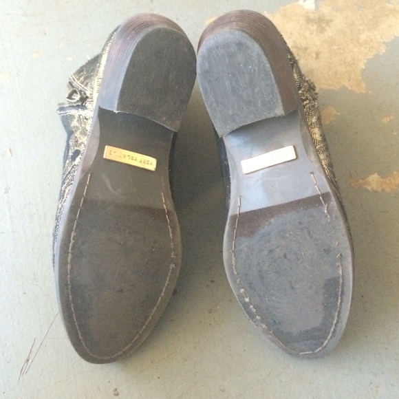 Very volatile gold and black booties sz 6 - Picture 3 of 3