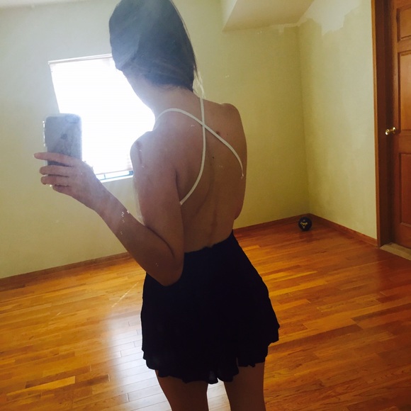 Crochet trimmed lace romper - Picture 2 of 4