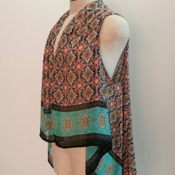 Vest - Picture 2 of 4