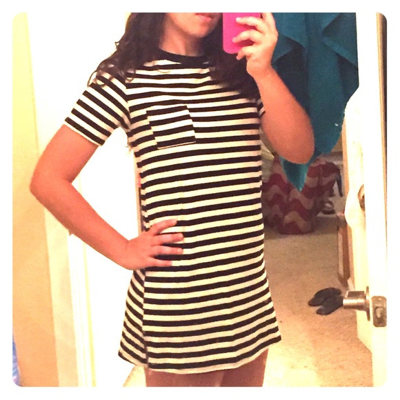 (Trade w/Elyse on Sun) 1Clothing LA  tshirt dress.