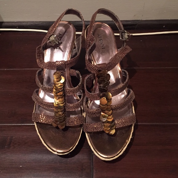 Alfani wedges - Picture 1 of 3