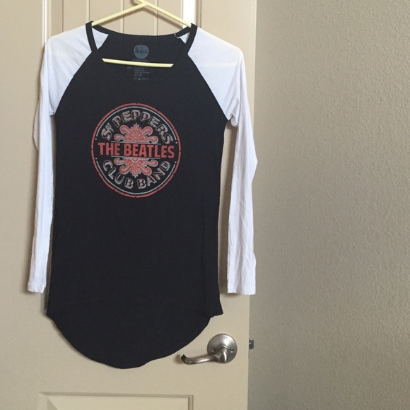 Black heart Beatles shirt