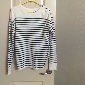 H&M white and navy blue striped sweater