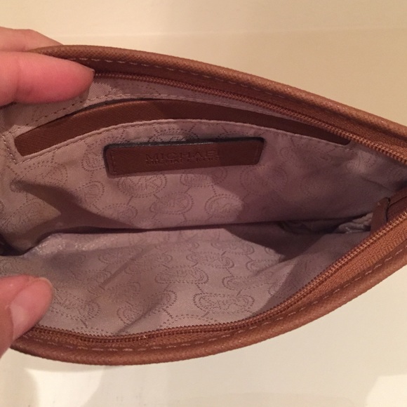 Bundled - Picture 3 of 4