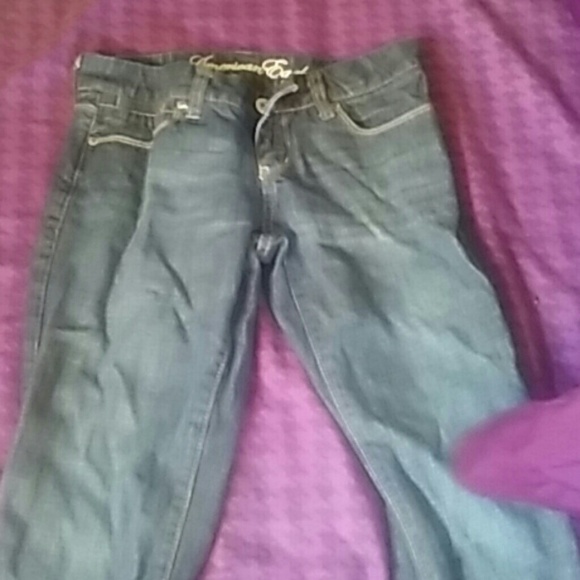 American eagle dark wash jeans.