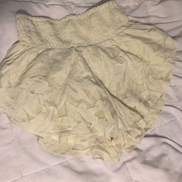Free people ivory colored shorts