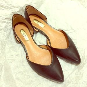 ✨HP✨ HALOGEN BLACK LEATHER VAMPIRE V D'ORSAY FLATS