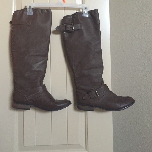 Target riding styled boots