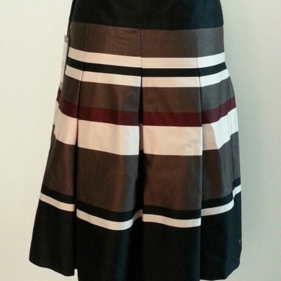 Skirt - Picture 3 of 4