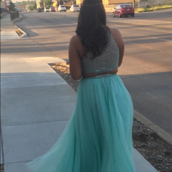 Sherri hill two piece real prom dress - Picture 4 of 4