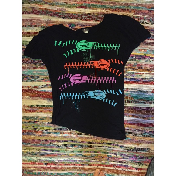 50% off sale!-Off the shoulder t shirt