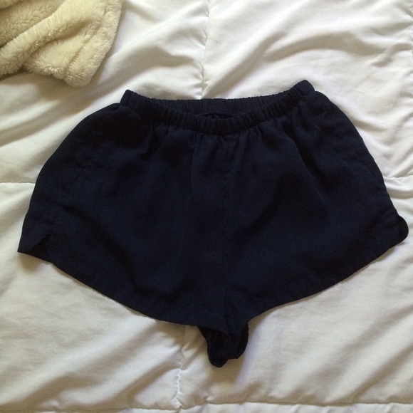 navy blue flowy shorts