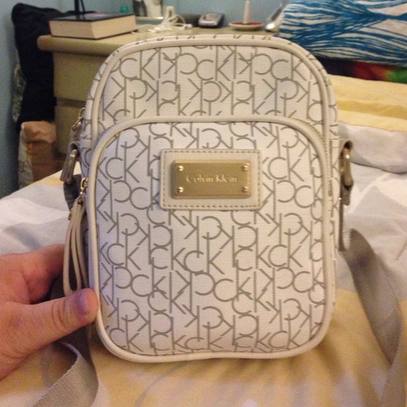 Calvin Klien Cross Body
