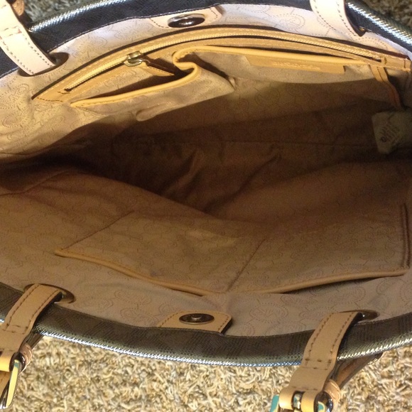 ❌SOLD❌Michael Kors Jet Set Bronze Tote Bag - Picture 3 of 4