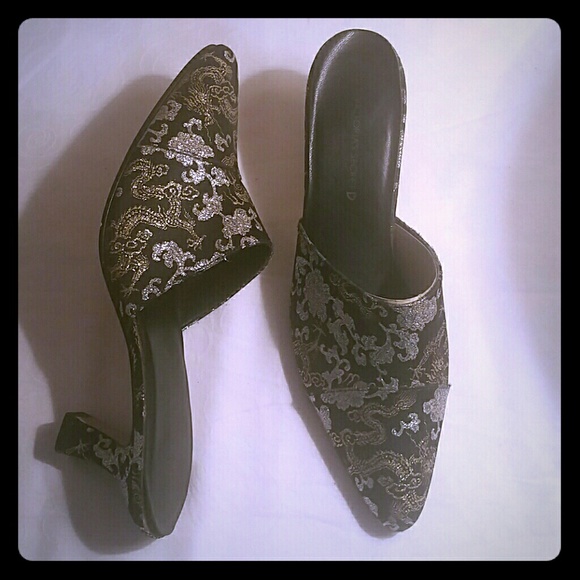 Never worn!!! Victoria's Secret mules