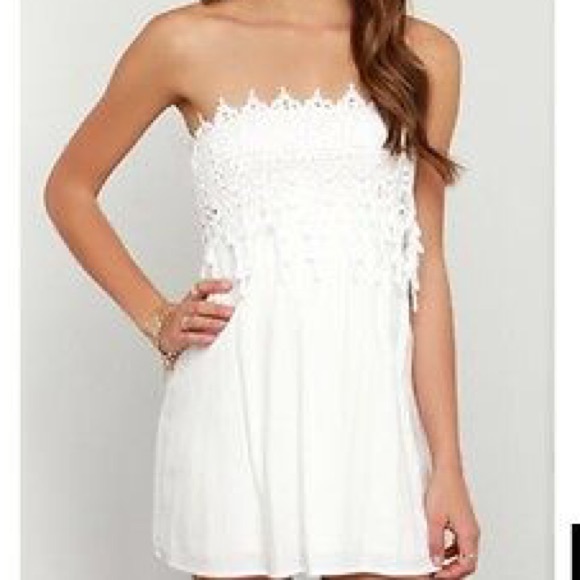 Lulus Dresses & Skirts - Sale! White hot! Lulu ivory strapless dress