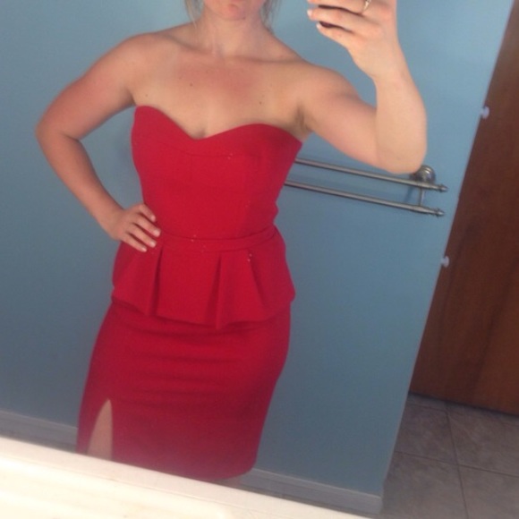 BCBGMaxAzria Dresses & Skirts - BCBG Max Azria "Penelope" Red peplum party dress