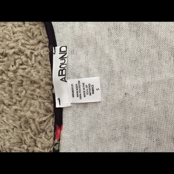 Tank/shirt - Picture 4 of 4