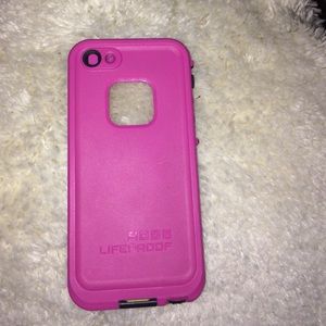 iPhone 5/5s life proof case