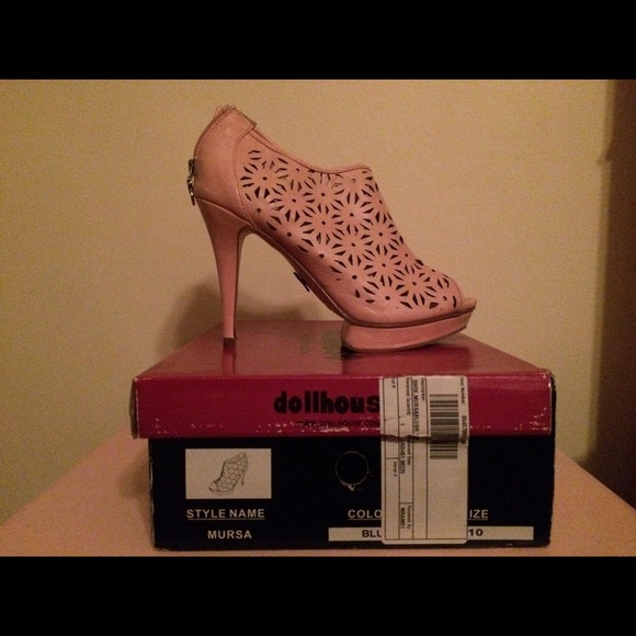 Blush Pink heels