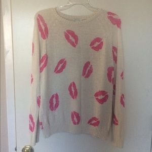 Sweater with Lips Design