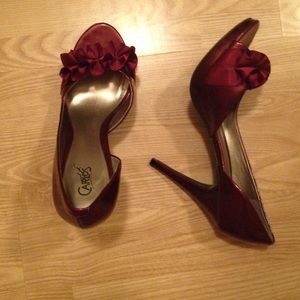 Sexy Carlos Santana ruby red heels