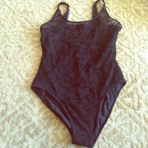 Sexy black, plus size bathing suit! 👙