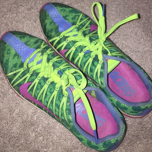 Authentic NIKE Track & Field Racing Shoes (Size 9)