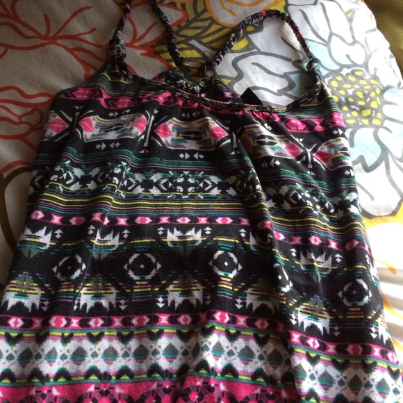 Tribal pattern top!🚨 - Picture 1 of 4