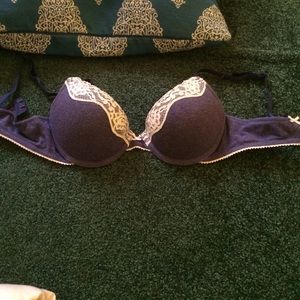 Aerie bra 32b barely warn