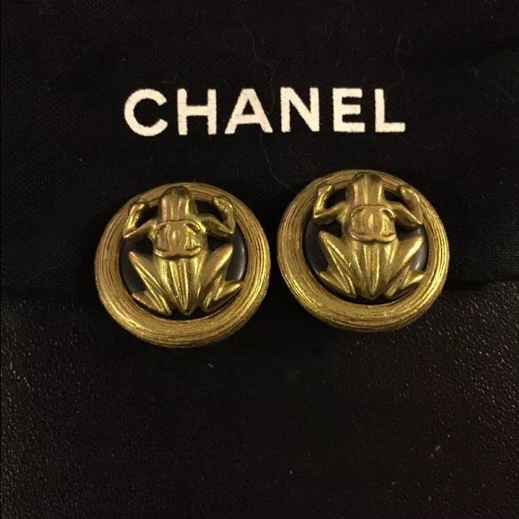Authentic Chanel frog clip earrings - Picture 4 of 4