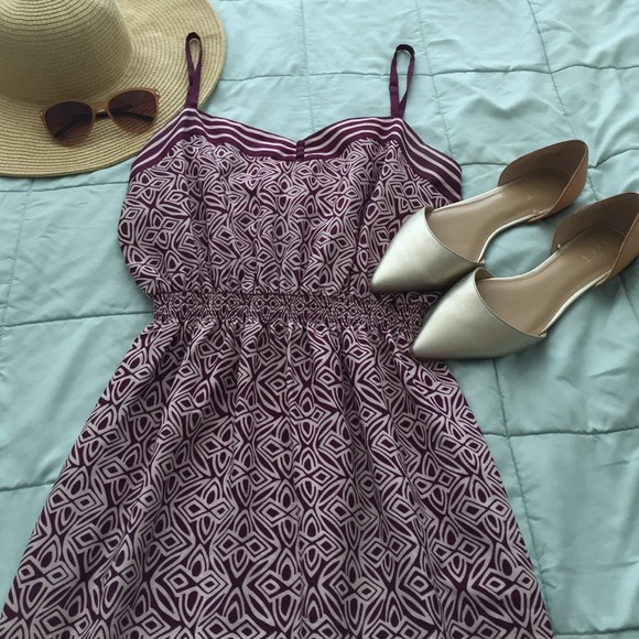 LOFT Dresses & Skirts - LOFT maxi dress with geometric pattern