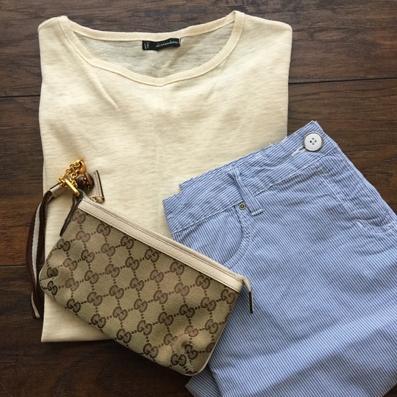 🌸 GUCCI beige canvas wristlet - reserved @mzsno89