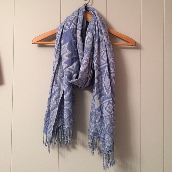 💥FLEXIBLE PRICING💥 Patterned scarf