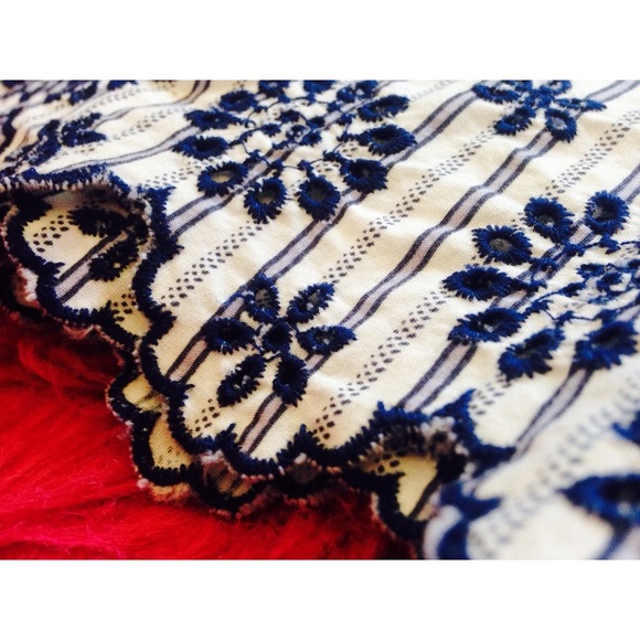 dress - Picture 1 of 4