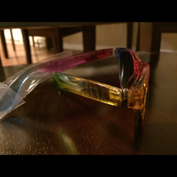 🚫sold🚫 Pink Sunglasses