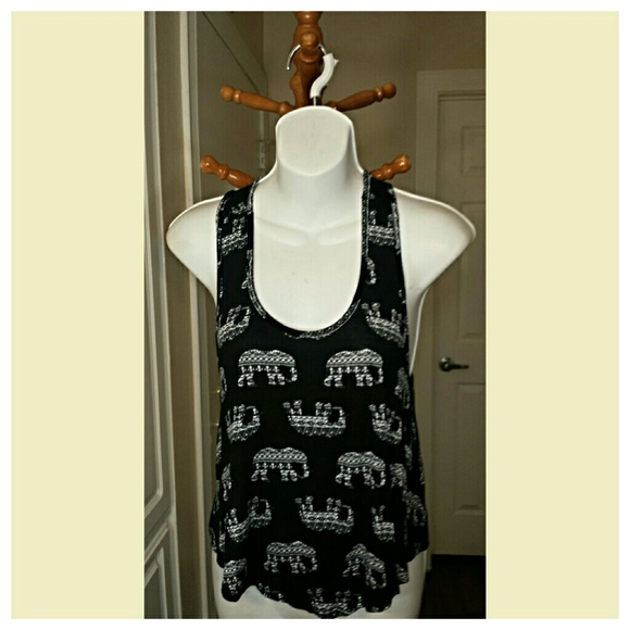 Papaya Tops - NWOT... Racer back tank top