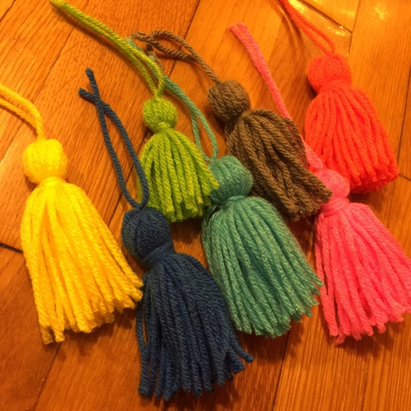 Tassle Keychains - Picture 2 of 2