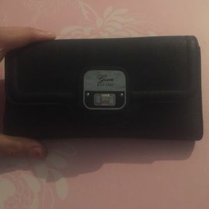 Beautiful black leather guess wallet
